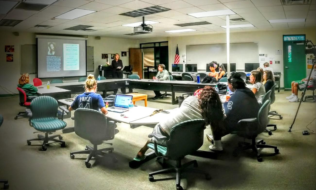 Cynthia Barnett talked about reporting on the environment and science to the NNB reporters.