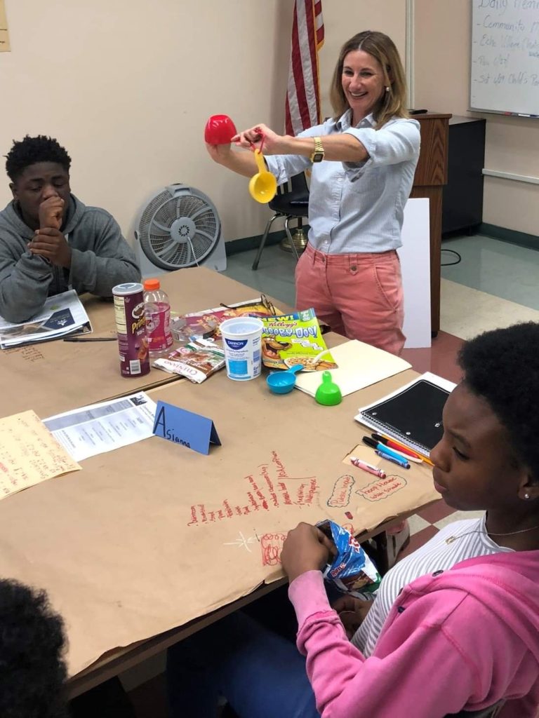 Registered dietitian Wendy Wesley instructs students about the importance of proper nutrition. Photo by Thomas Iovino.