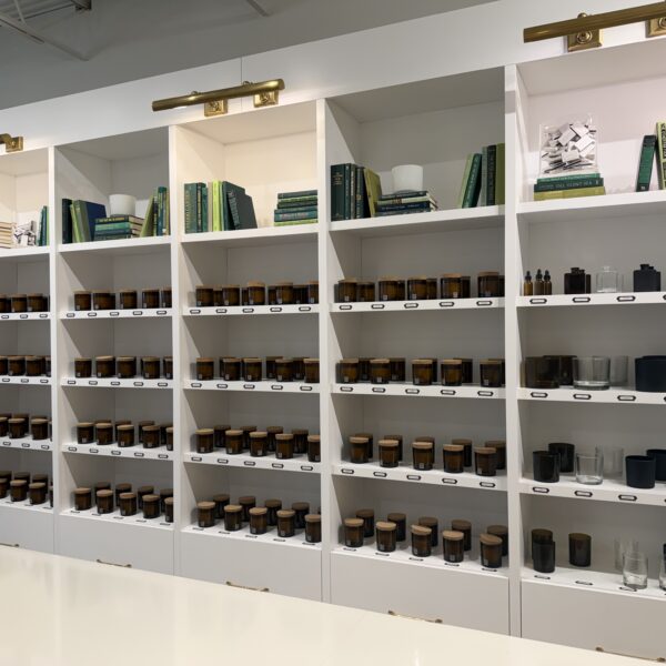 Hands-on candle-making brings community together in St. Petersburg